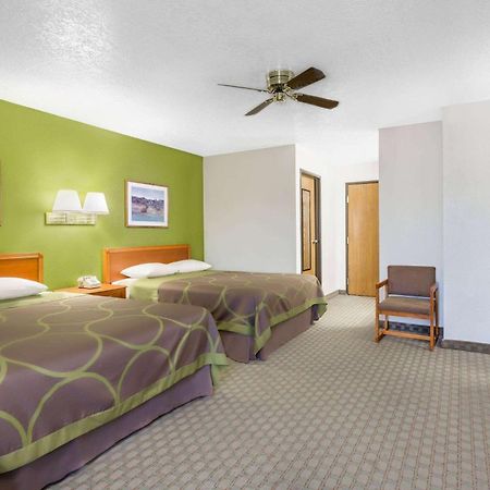 Super 8 By Wyndham Price Motel Eksteriør billede